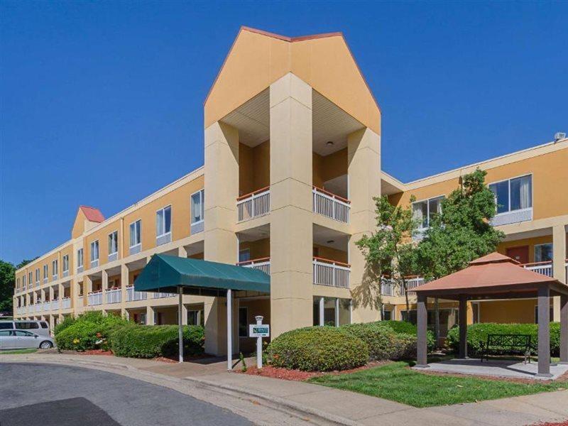 Surestay Plus Hotel By Best Western Durham Medical Center Extérieur photo