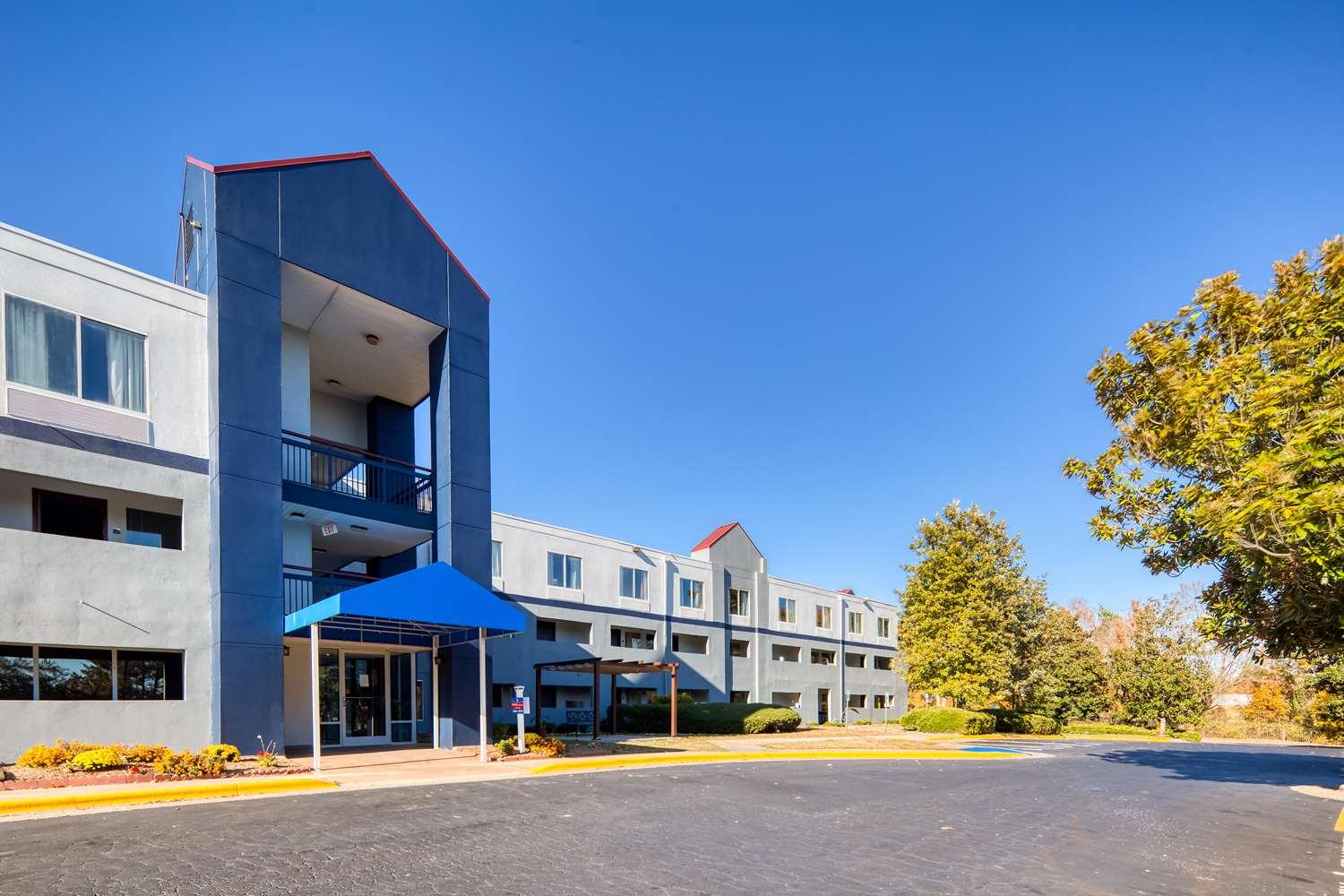 Surestay Plus Hotel By Best Western Durham Medical Center Extérieur photo