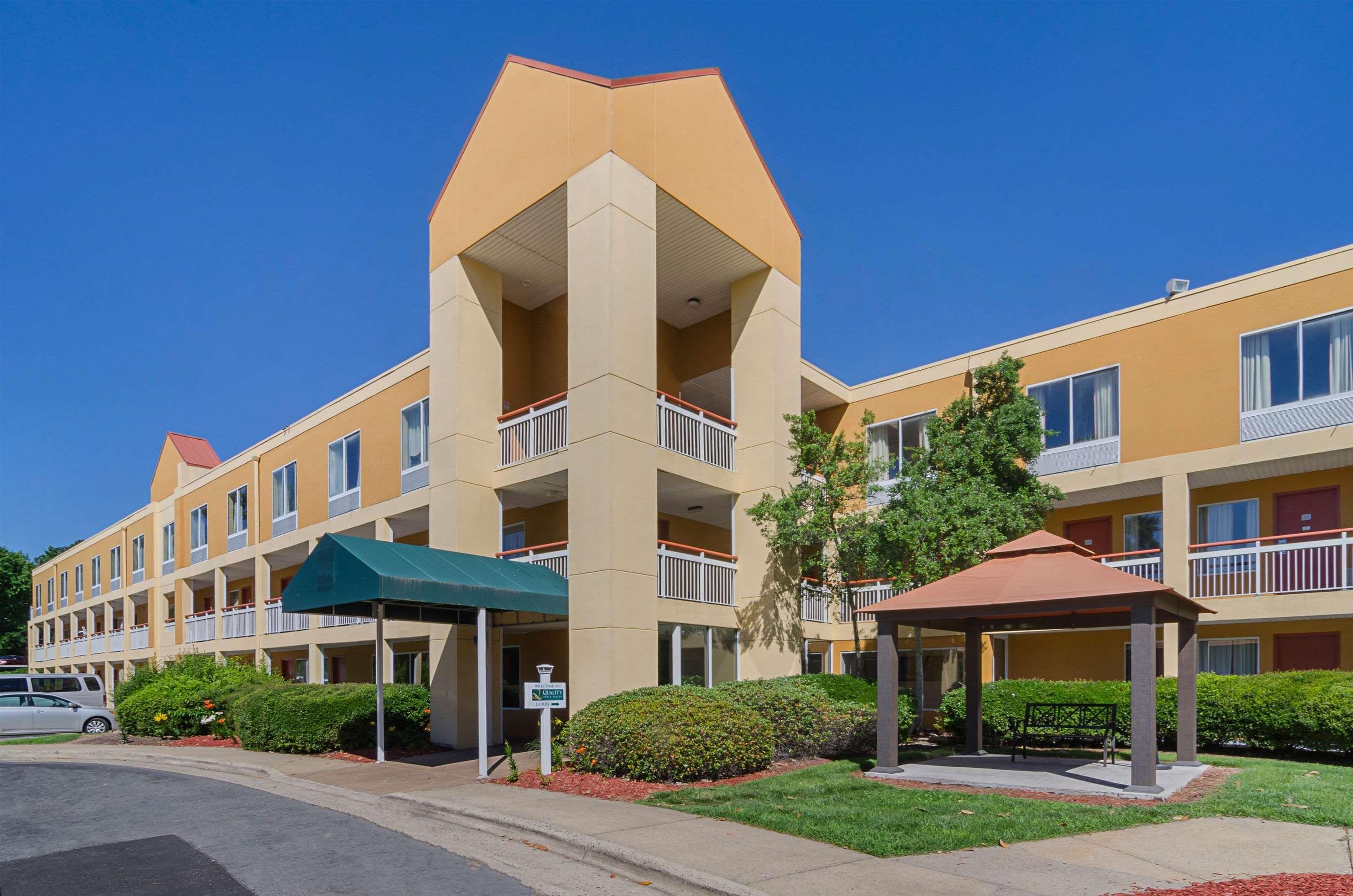 Surestay Plus Hotel By Best Western Durham Medical Center Extérieur photo