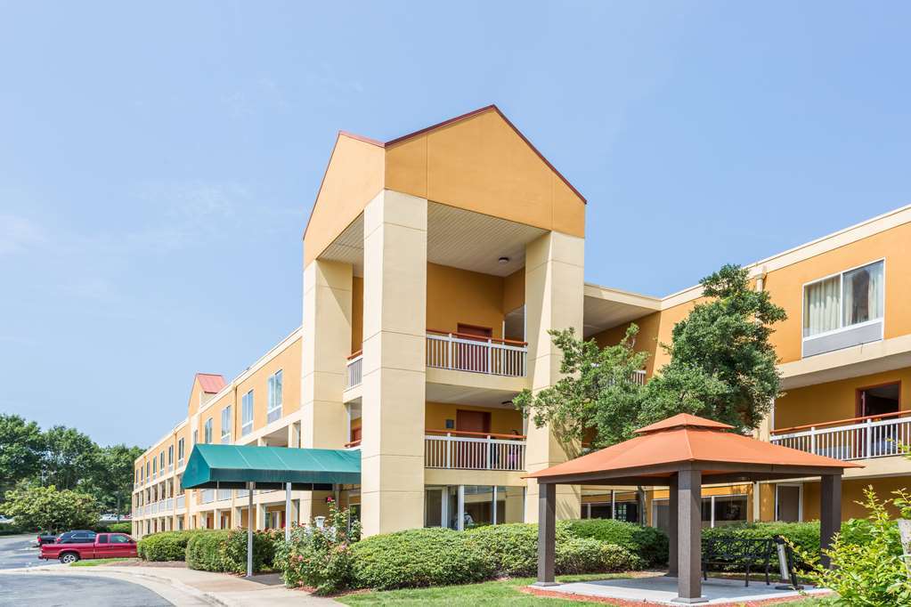 Surestay Plus Hotel By Best Western Durham Medical Center Extérieur photo
