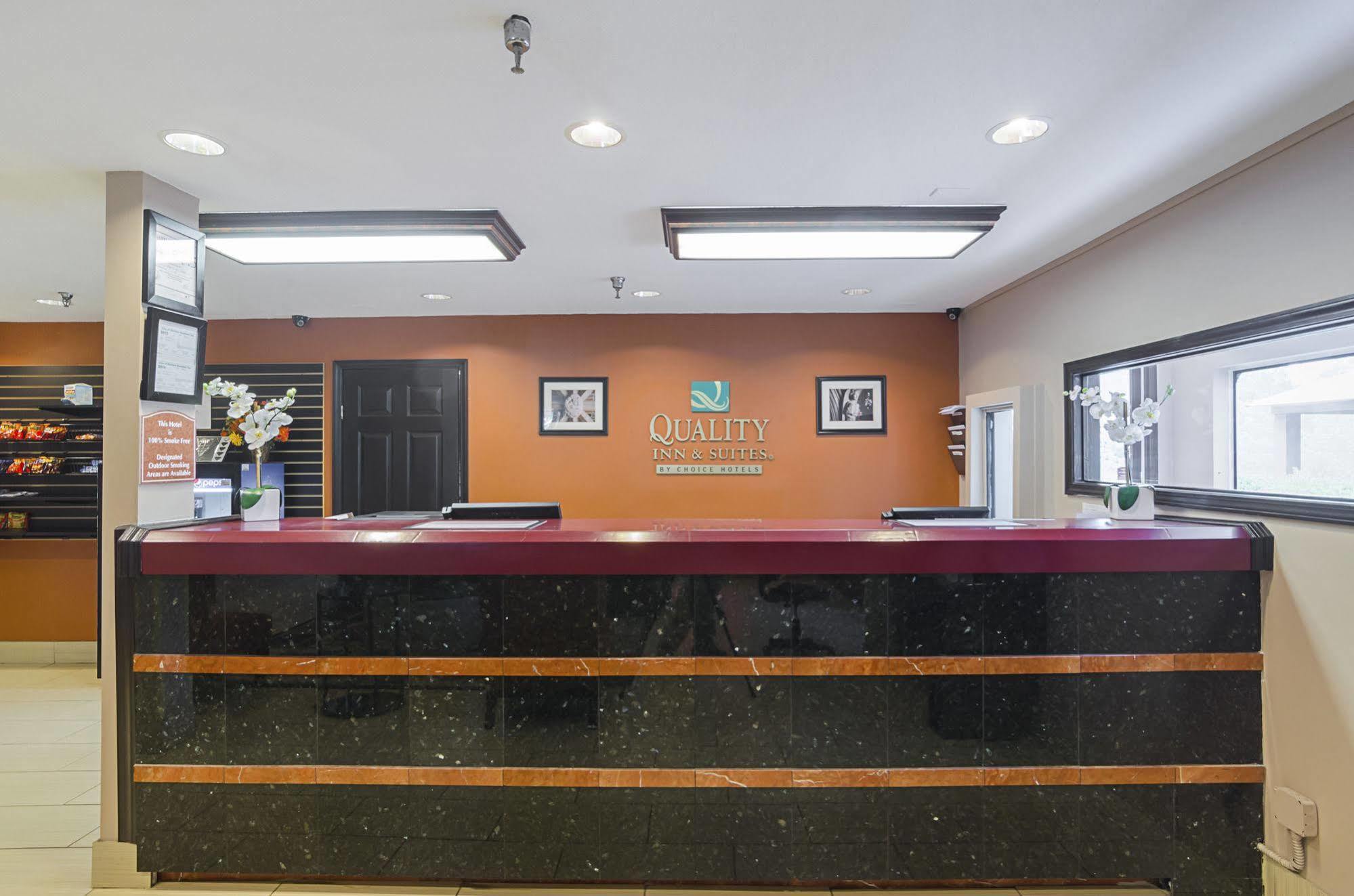 Surestay Plus Hotel By Best Western Durham Medical Center Extérieur photo